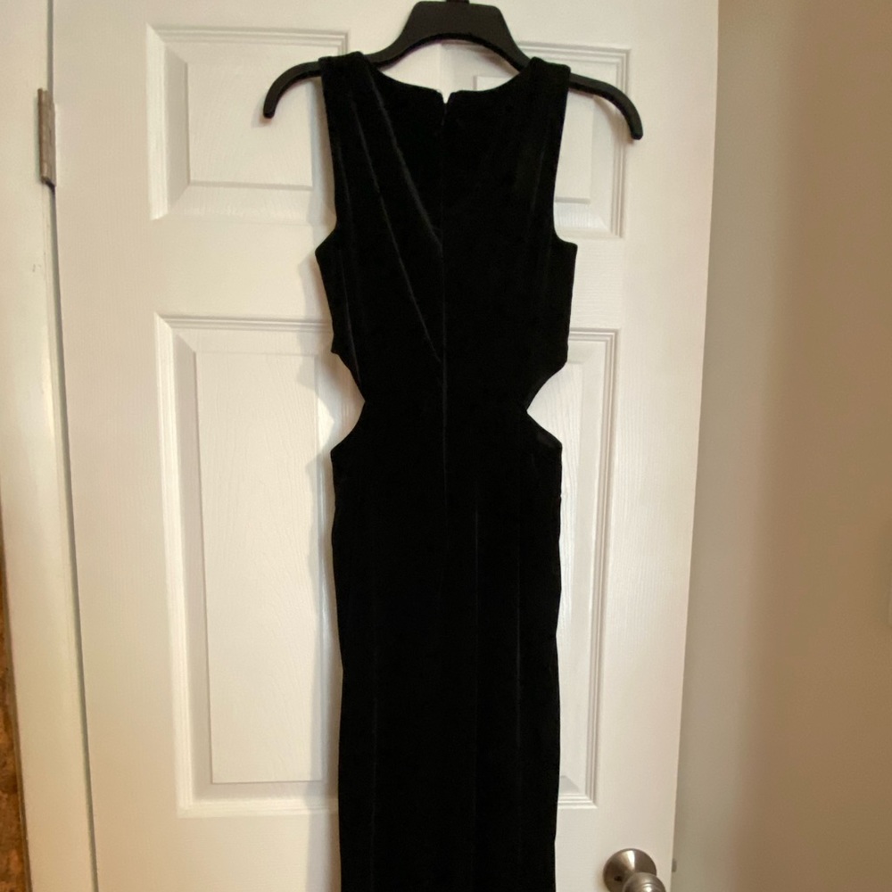 Lulu's Reach Out Black Velvet Maxi Dress